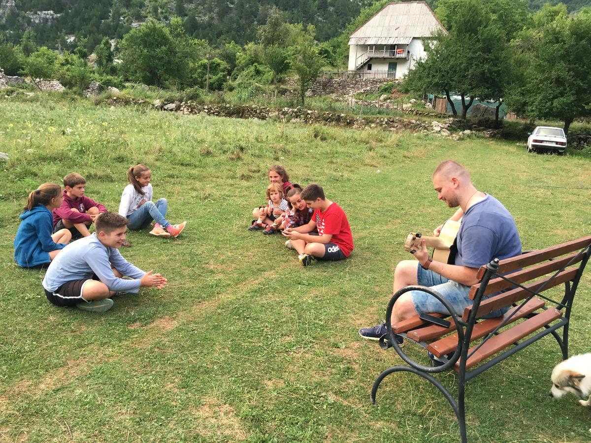 Bujtina Dreni Hotel Theth Luaran gambar